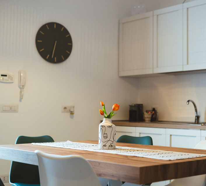 cucina e soggiorno dimora maseva b&b ad alberobello in puglia